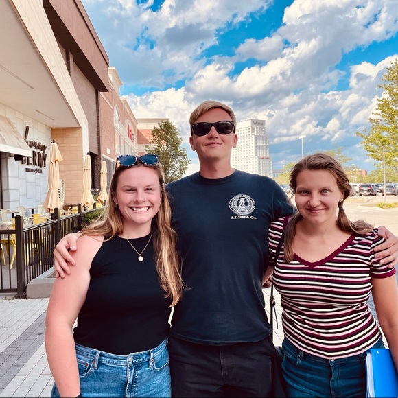 Meet your Posher, Jane - Picture 2 of 4